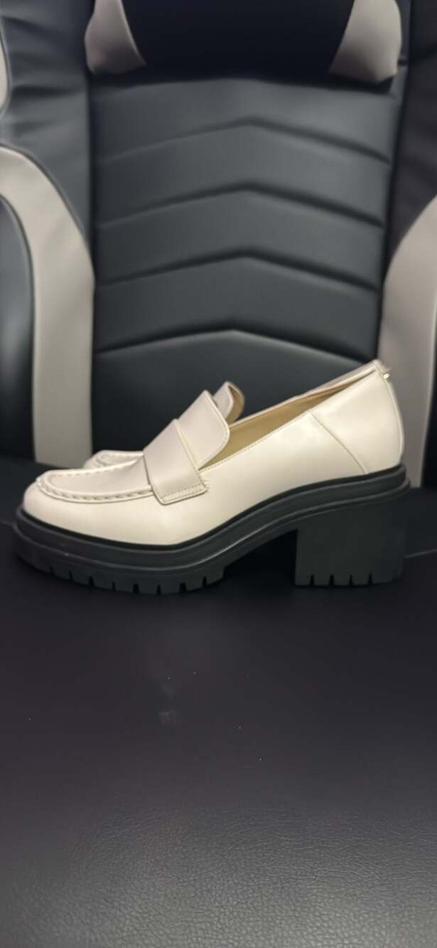 Michael Kors Women's Rocco Lug Sole Slip-On Heeled Loafer Ivory Size 8